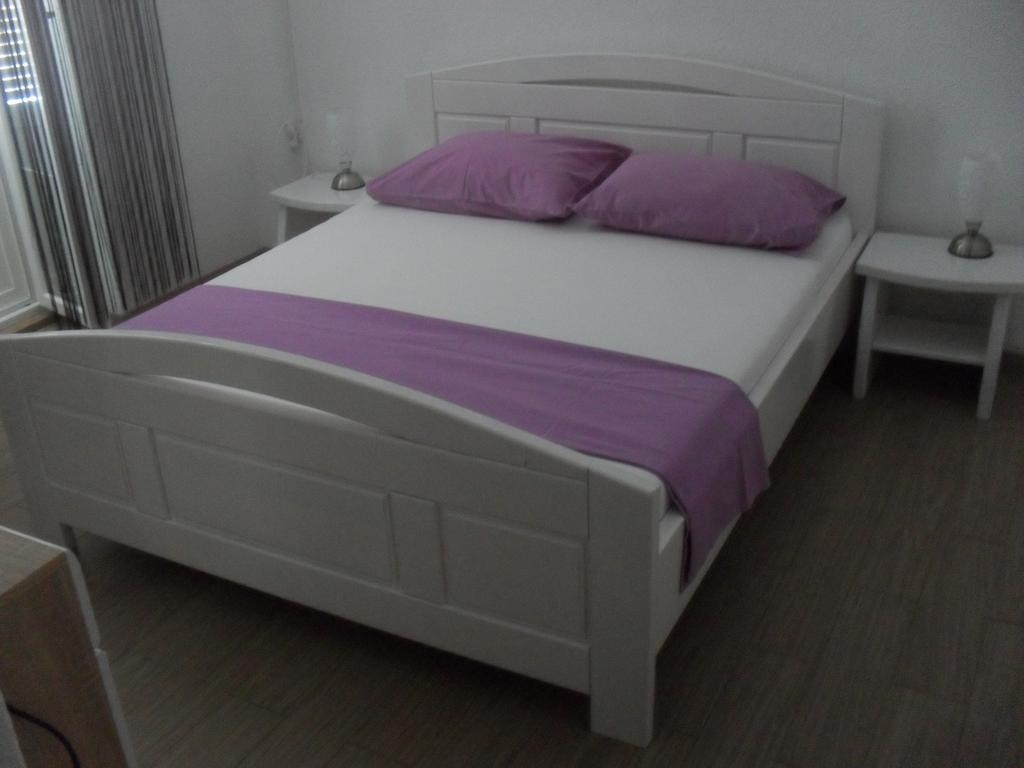 Rooms Natalija สเวติยูไร ภายนอก รูปภาพ