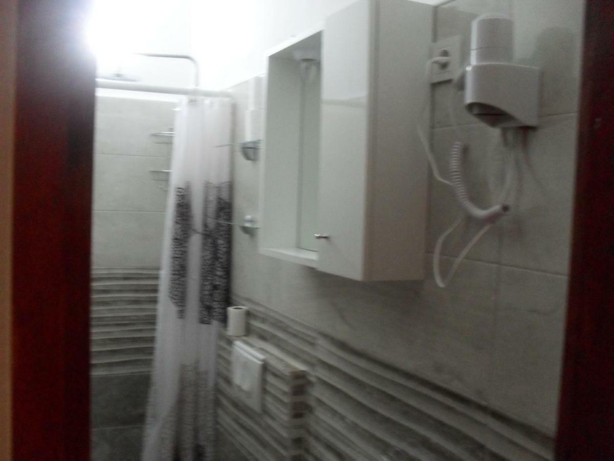 Rooms Natalija สเวติยูไร ภายนอก รูปภาพ